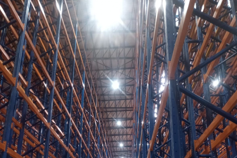 Iluminação e serviços especializados